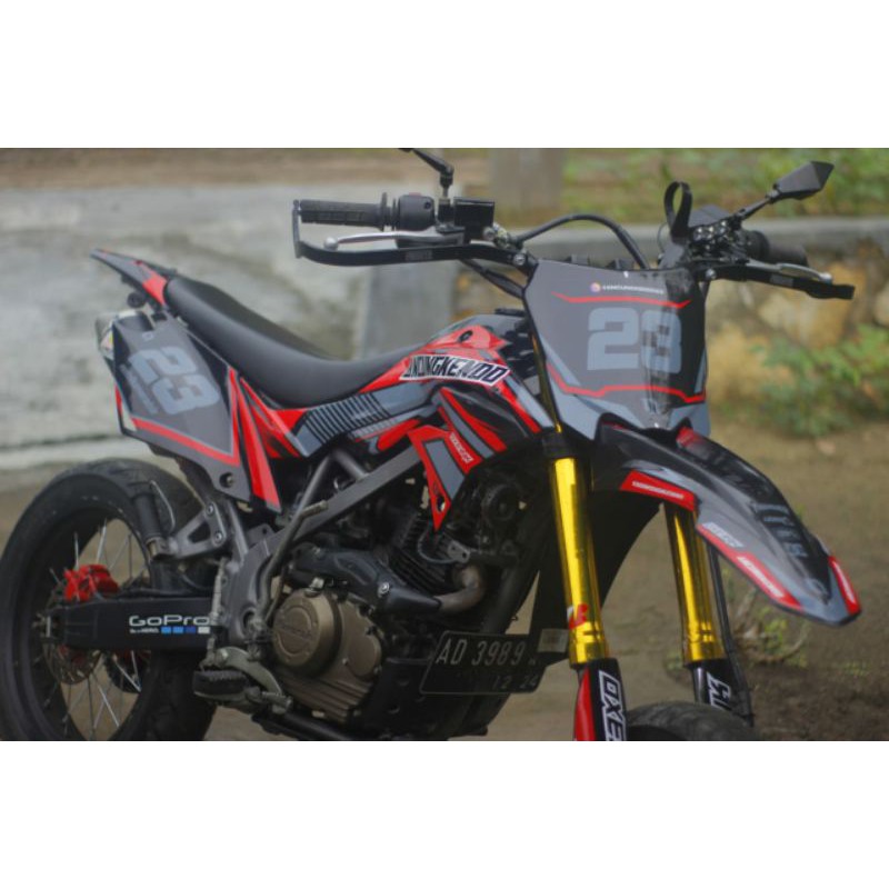 Decal Klx Dtracker hitam merah ( bonus decal papan no)