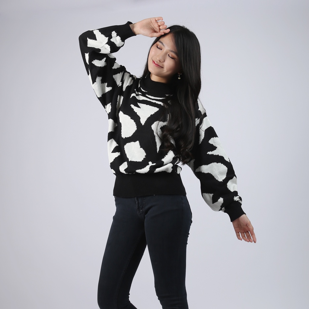 premium sweater krop leopard D110