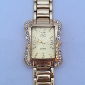 Jam Tangan Wanita dengan box Gold Rantai Emas Saddle