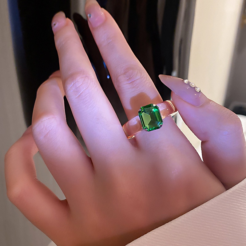 Cincin Berlian Bahan Resin Gaya Korea Untuk Wanita