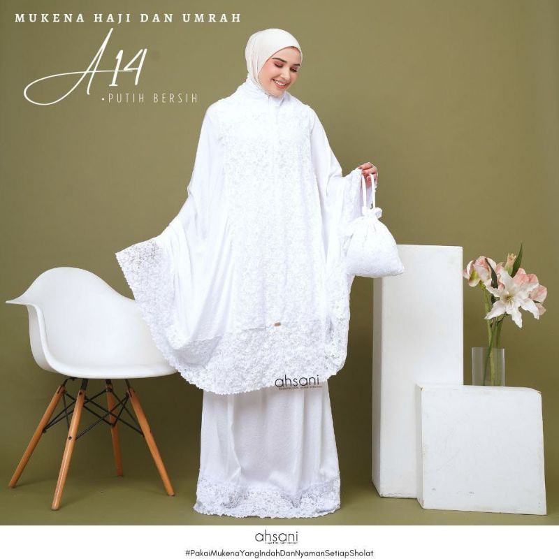 Mukena putih premium by Ahsani terbuat dari kain katun ORI yang adem dan dingin, di percantik dengan kain bordir manual