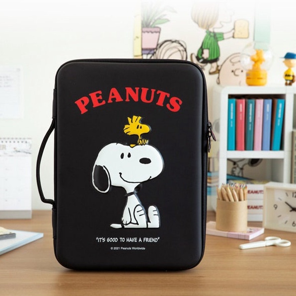 Sleeve Pouch Sarung Tas Bag Case Ipad Tab Tablet Macbook Air Pro Laptop Asus Acer Lenovo HP Huawei 11 12 13 14 15 inch Motif Gambar Kartun Cartoon Karakter Snoopy Warna Biru Hitam Lucu Cute Murah Korean Model Tali Jinjing Tebal Hard Shell