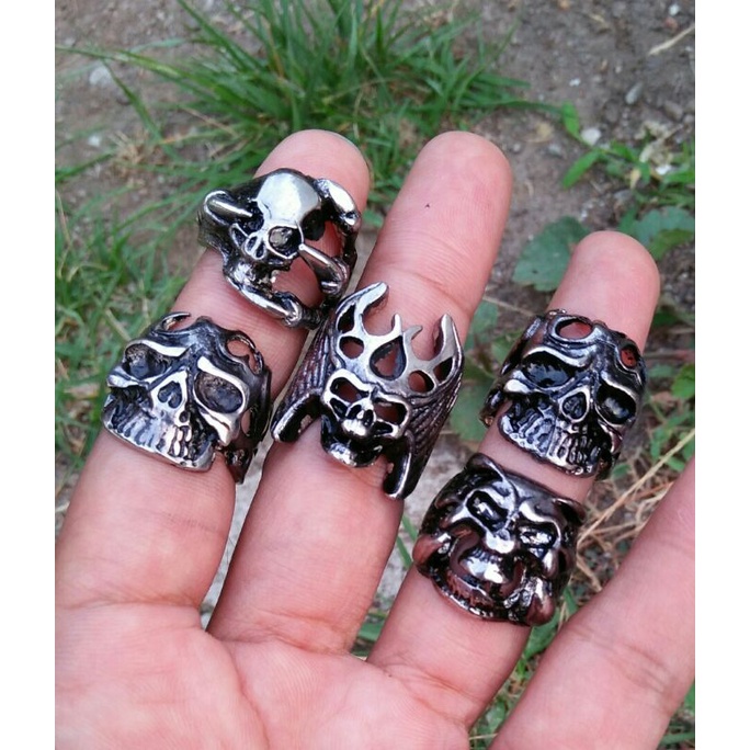 Cincin  pria punk style men ring skull mode tengkorak