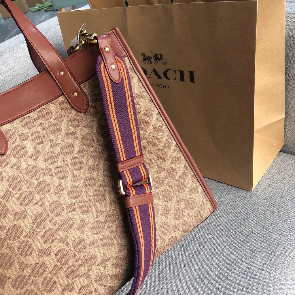 [Instant/Same Day]0776  Coach Field Tote in Signature Canvas With Horse and Carriage Print  ttb