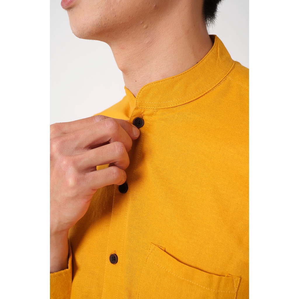 SANVANINA Kemeja Pria Basic Polos Shanghai Panjang Mustard - Kareem Mustard E-1414G