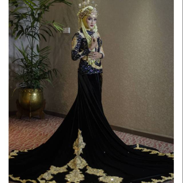 Preloved Kebaya bludru