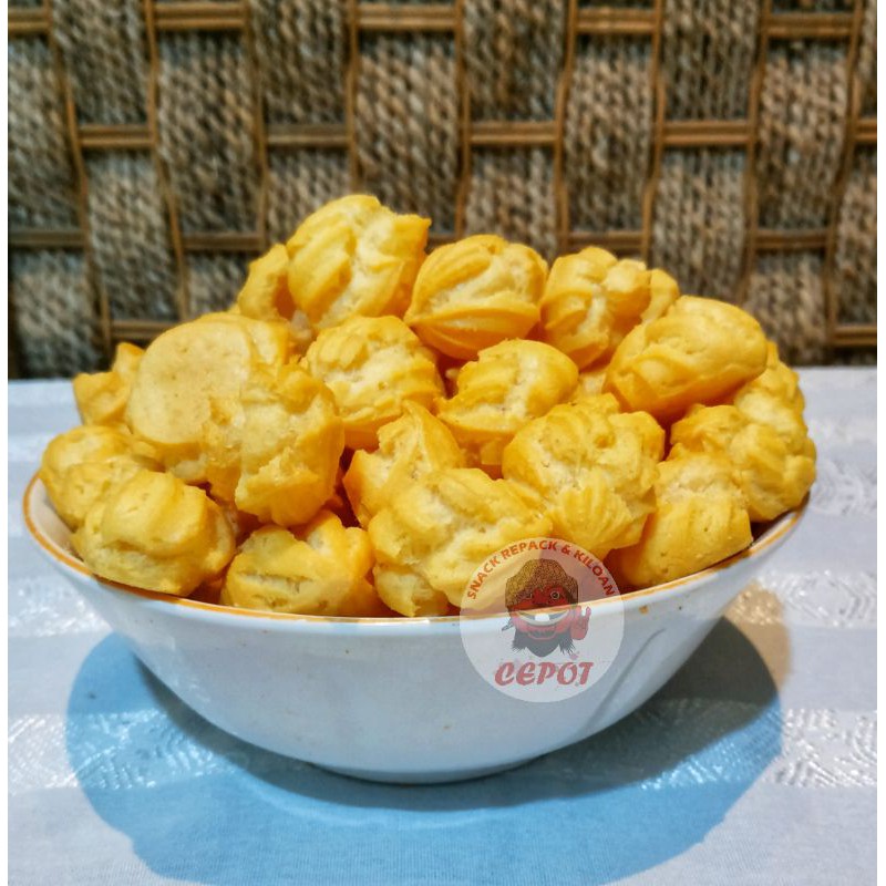 

Soes Kering Keju - 250 Gram / Sus Kering Keju