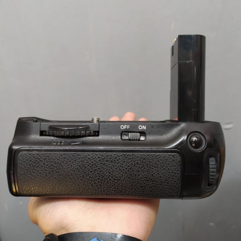 Baterai Grip For NIKON D90 D80 Vertax MB-D90 -Battery Grip