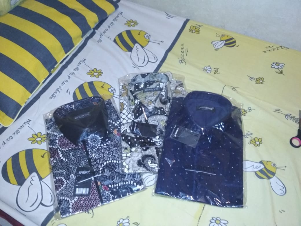 Kemeja Batik Pria Lengan Pendek Bs26 Katun Motif Modern Dixmont Semi Slimfit Premium