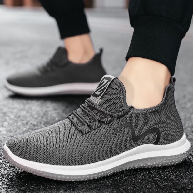 Sepatu Sneakers Pria Casual Sporty - K39