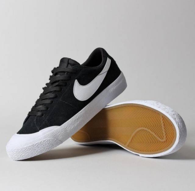 Sb Zoom Blazer Low Xt Black White Free Delivery Bobsherwood Net