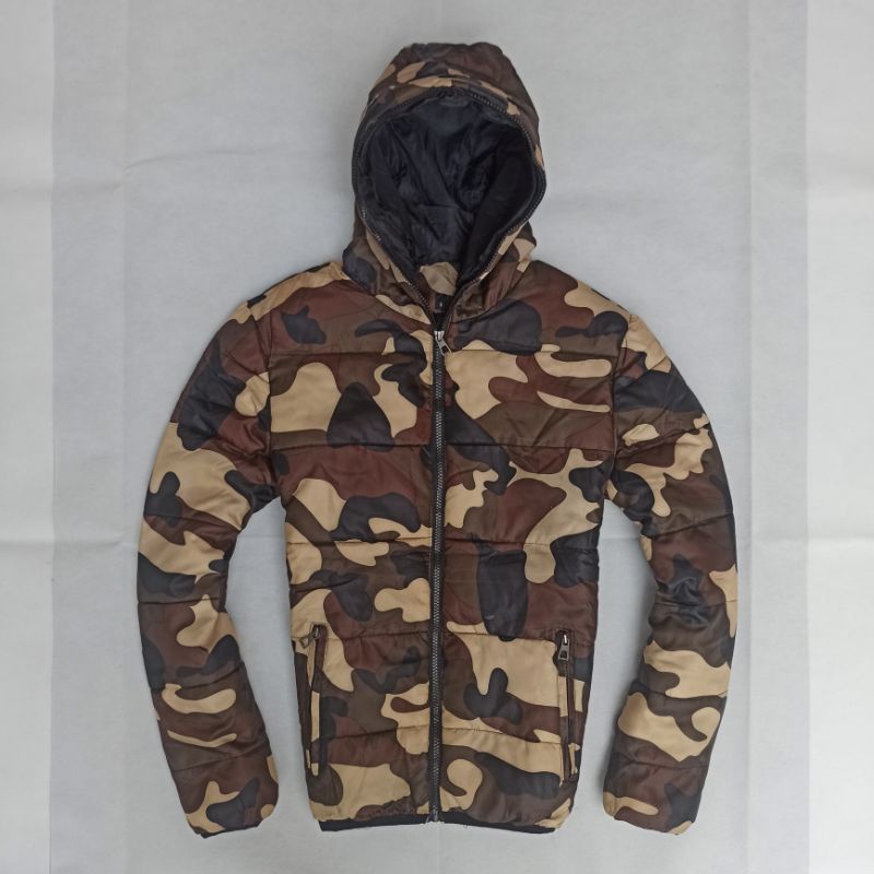 Jaket Second/Preloved/Bekas Branded DAISO INDUSTRIES CAMO JACKET Murah