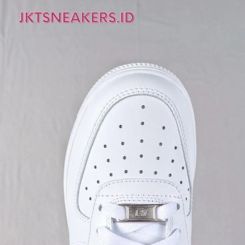 Nike air force 1 07 white resmi BNIB