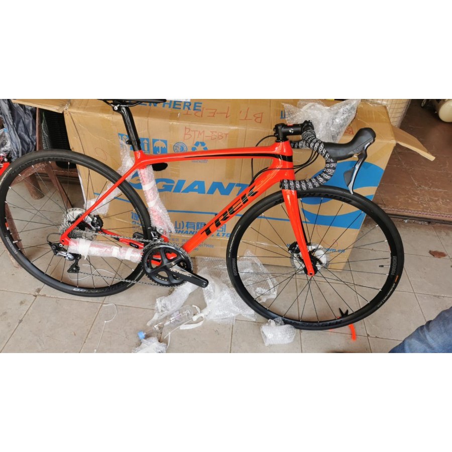 Sepeda Roadbike Trek emonda sl 6 ultegra disc