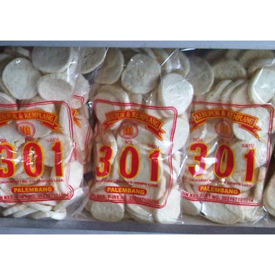 

KERUPUK KEMPLANGPALEMBANG : Oleh-Oleh Dari Palembang