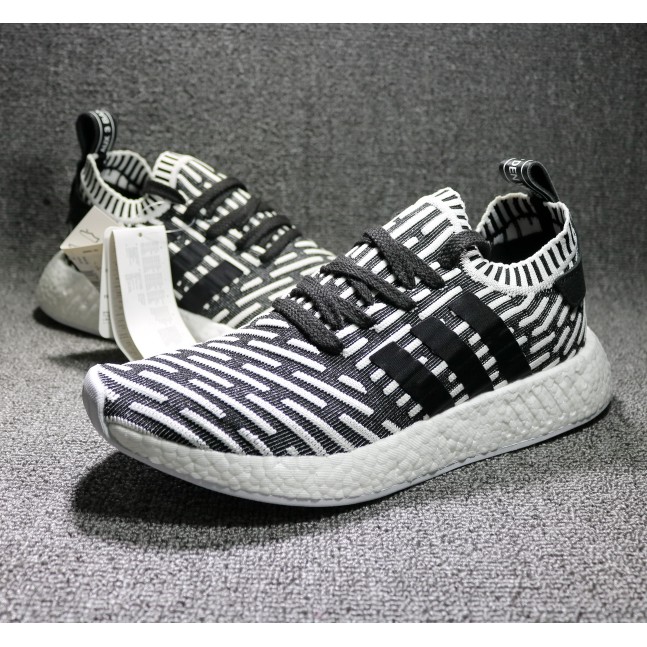 Sale Sepatu Sport Adidas NMD R2 Primeknit Black White Premium Original / Sepatu Adidas BIG SIZE