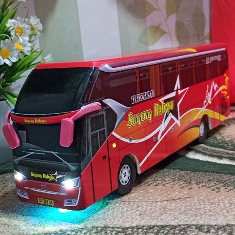 Miniatur bus sugeng rahayu SR2 plus lampu