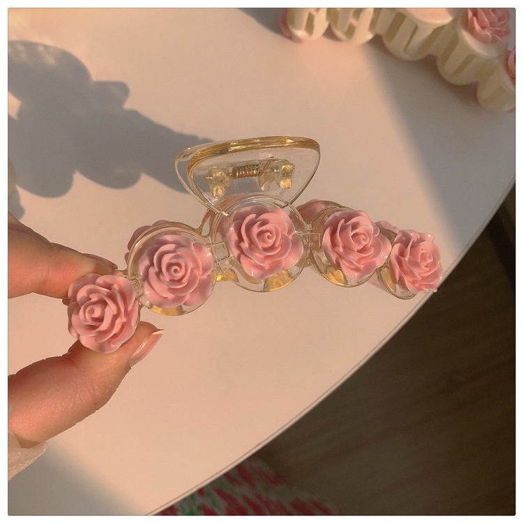 Jepit Rambut Bentuk Bunga Camellia Warna Pink Bahan Akrilik Gaya Korea Untuk Wanita