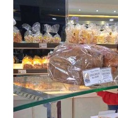 

roti manis kismis crystal bakery
