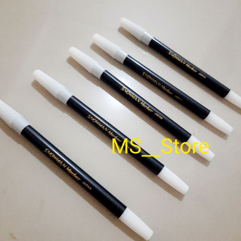 

SPIDOL HITAM