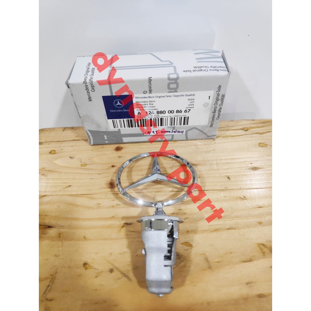 Emblem Kap Mesin Mercedes Benz E300 W124 Boxer Original