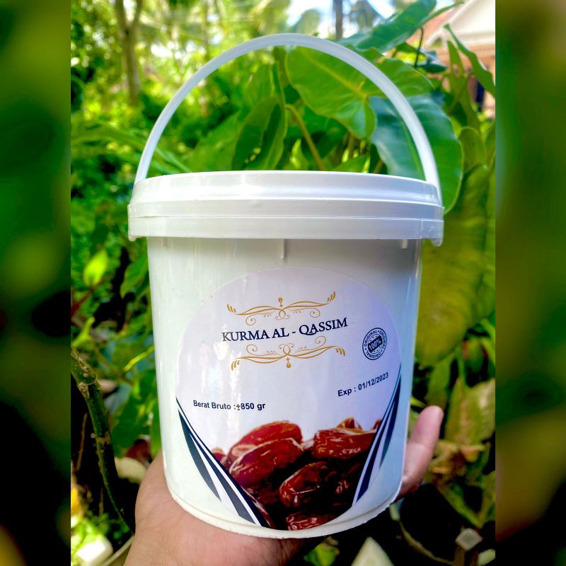 

Kurma Al Qassim Ember 850 Gram Kurma Al Qasim Korma KURMA KHALAS GRADE PREMIUM BEST SELLER