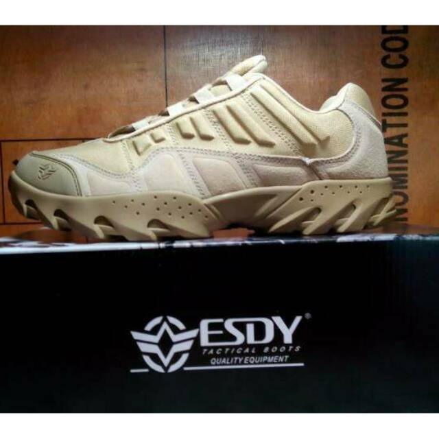 Sepatu esdy 4" tactical