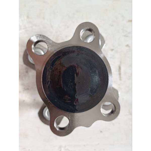 bearing roda belakang agya ayla non abs hub