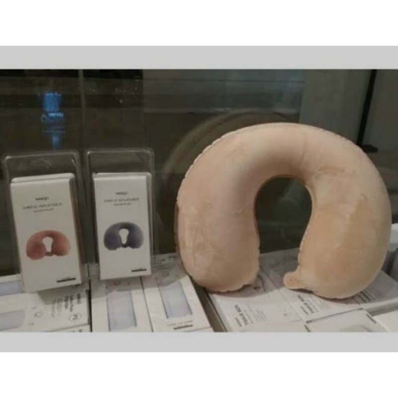 SIMPLE INFLATABLE U-SHAPED PILLOW // Bantal leher tiup miniso