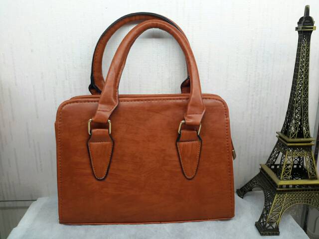 Tas wanita / tas import / tas fashion / non branded