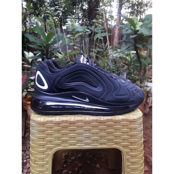 Sepatu Second NIKE AIRMAX 720