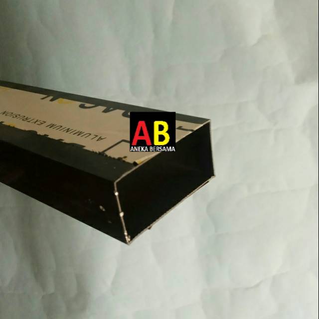 Hollow Aluminium 25mm x 50mm Tebal 0.9mm Black 119.5cm