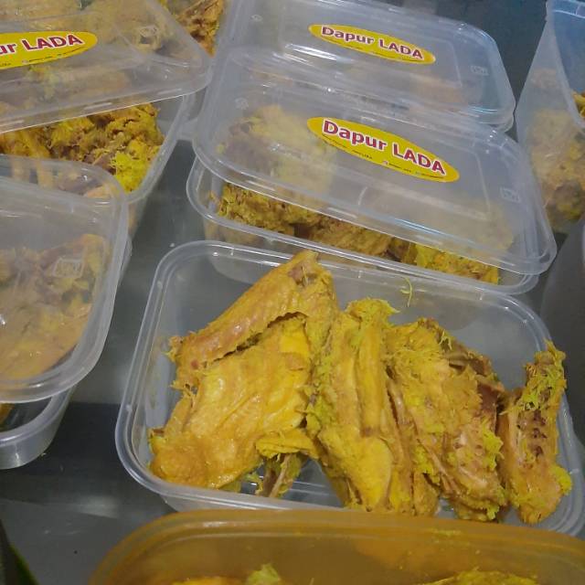 

Ayam Ungkep Bumbu Kuning Serundeng