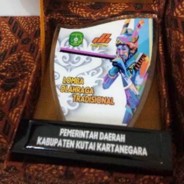 

Plakat akrilik 5mm plus box