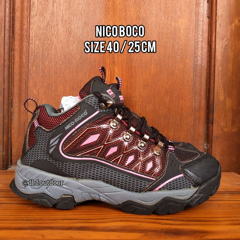 Sepatu Gunung NicoBoco