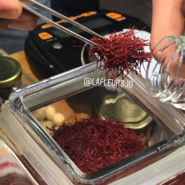 Bunga Saffron Iran/Iranian Negin 1 gram asli dan original grade 1