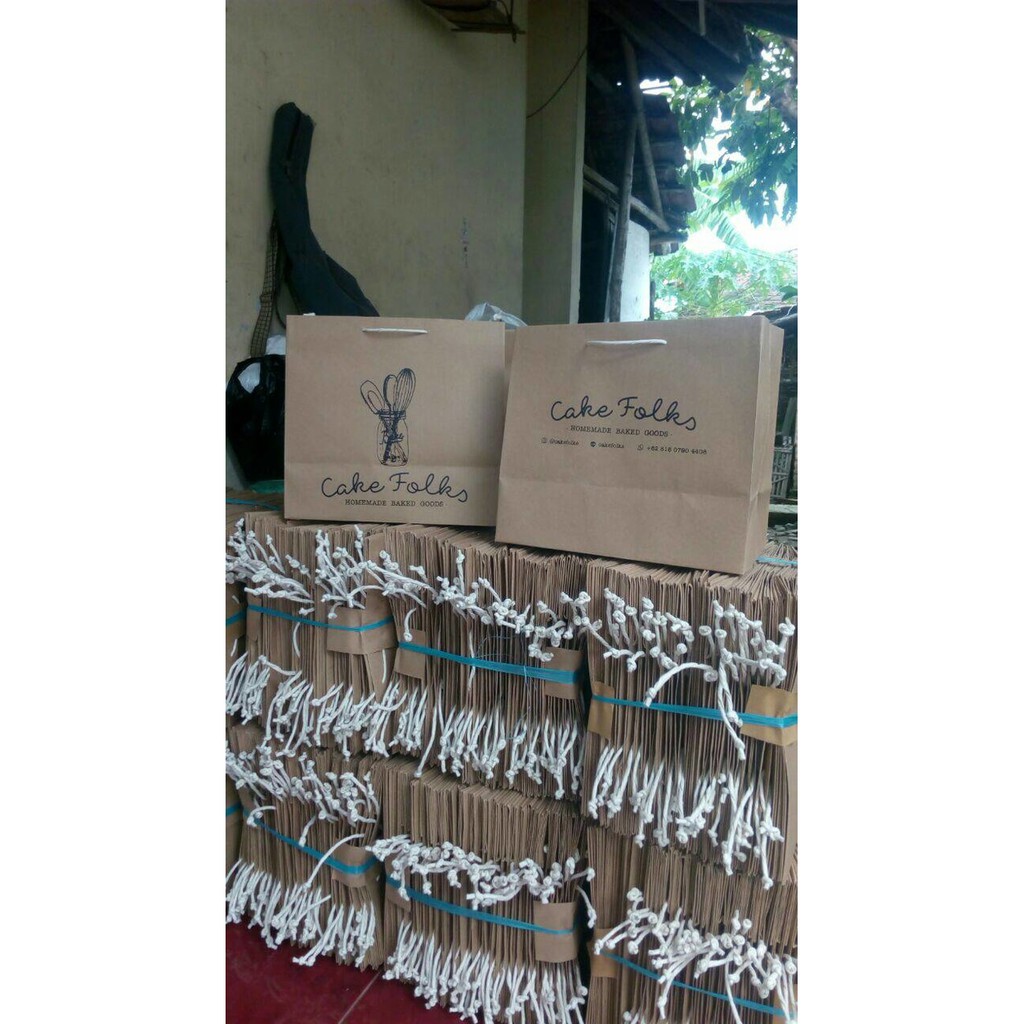

tas kertas paperbag souvenir plus sablon