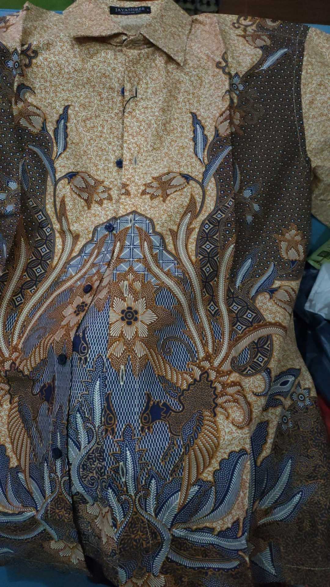 Jayashree Batik Regfit Brahma Shortsleeve