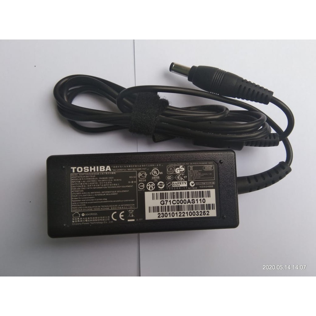 ORIGINAL ADAPTOR CHARGER TOSHIBA 2.37a