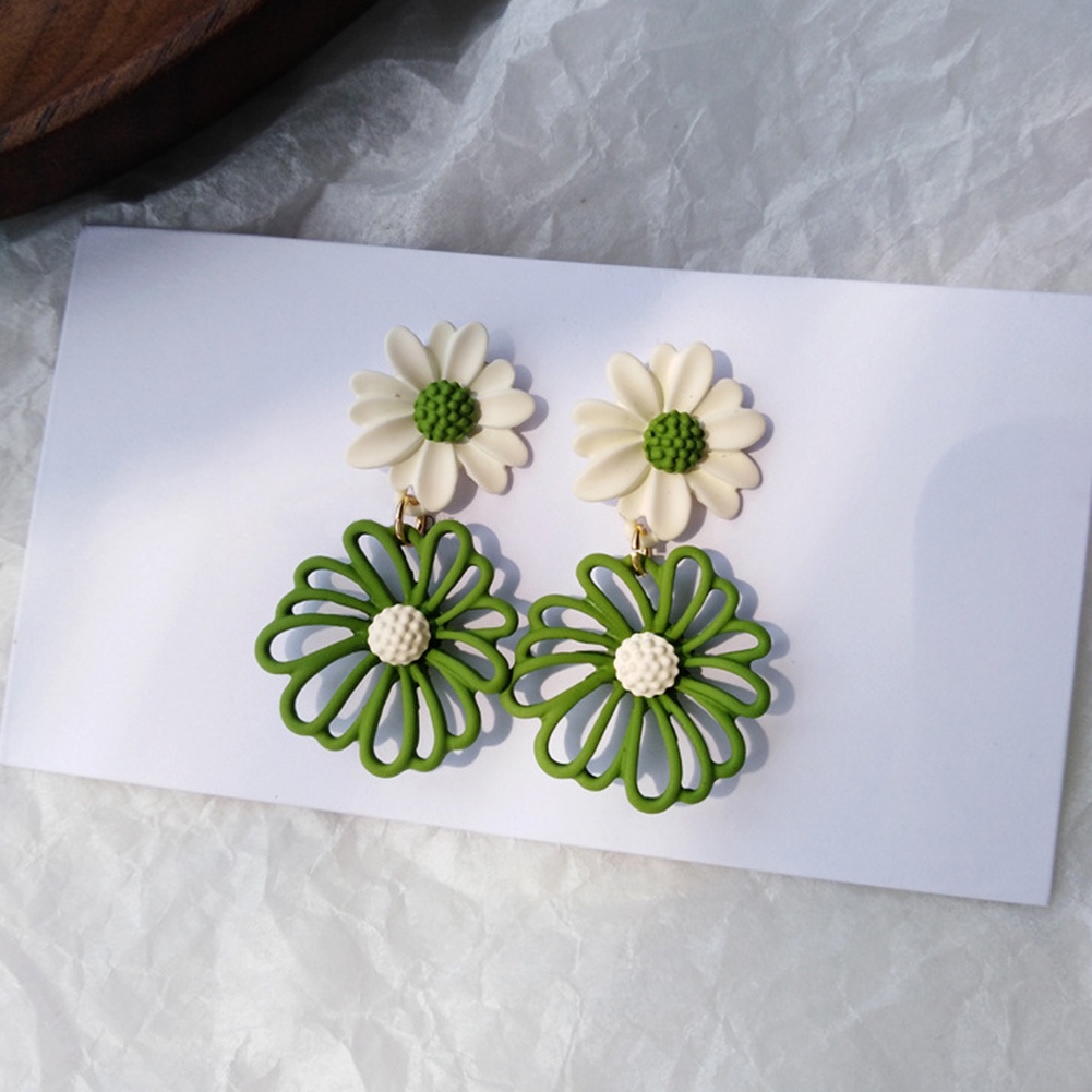 Anting Bentuk Bunga Daisy Model Hollow Warna Kontras Untuk Wanita