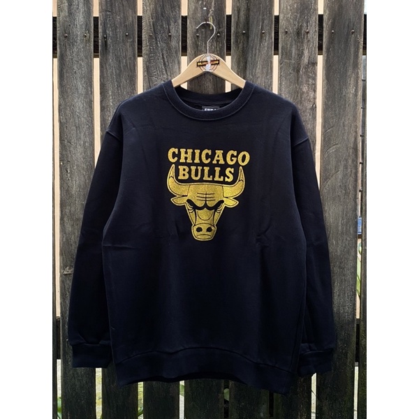 CHICAGO BULLS GOLD LOGO CREWNECK