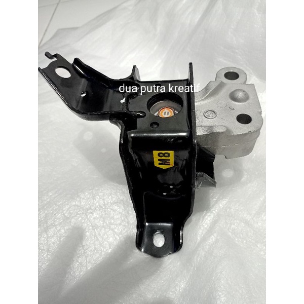 ENGINE MOUNTING KANAN SIENTA