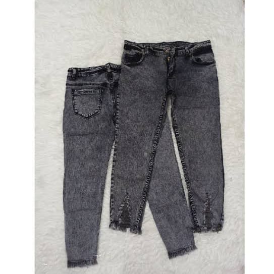 BOYFRIEND JEANS WANITA SOBEK BAWAH SNOW BLACK JEANS TEBAL IMPORT BOYFRIEND HIGH WAIST JINS CEWEK MURAH