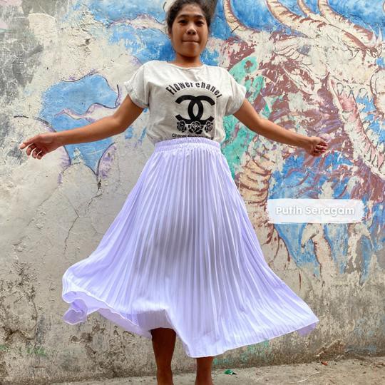 Rok termurah Jumbo Plisket Pendek Wanita 7/8 / Rok Payung Wanita-Putih Seragam