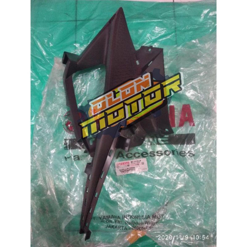 Jual Cover Fairing Sayap Dalam Sebelah Kanan Yamaha R Vva V Original Ygp Bk F W