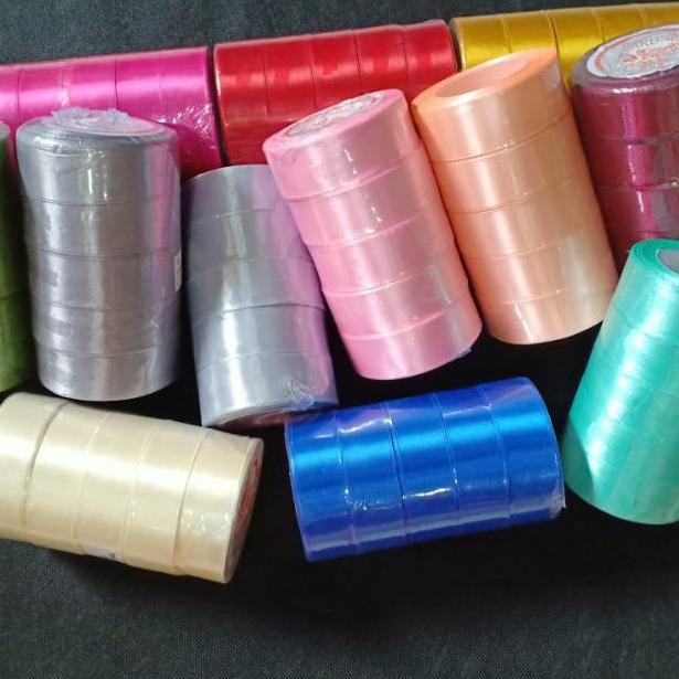 

1.1 Brands Festival Pita Satin 1 inch per 1 roll 25yard