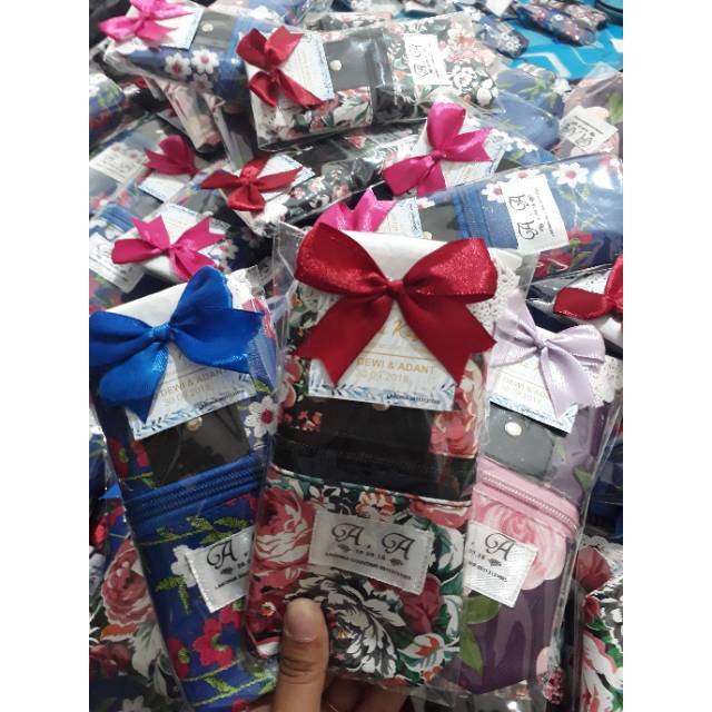 Souvenir Pouch Kosmetik