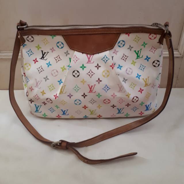 Preloved slingbag LV with no.seri