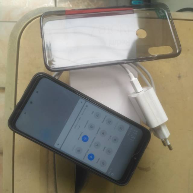 hp xiaomi redmi note 7 3/32 GB hitam bekas seken