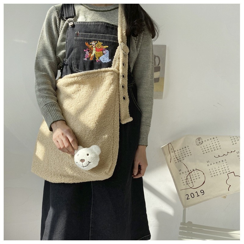 TB-54 tas selempang wanita bulu boneka import jepang korea sekolah